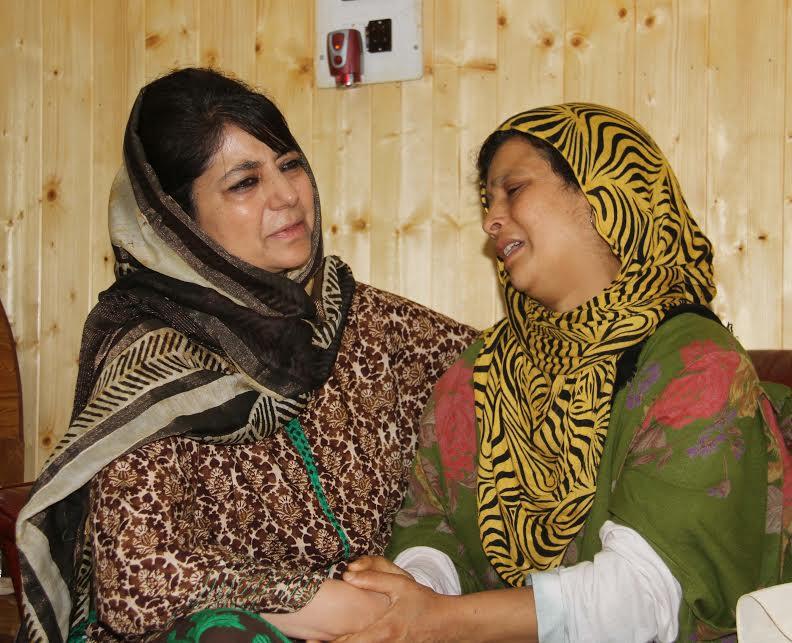 CM visits victim families in Kupwara